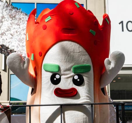 October 3, 2026, New York, New York, USA: A mascot on a float at the 2026 NYC Korean parade. New York USA  - ZUMAh214 20261003_znp_h214_019 Copyright: xSDxHerzogx