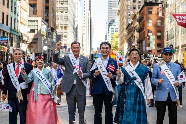 October 3, 2026, New York, New York, USA: Grand Marshals for the 2026 NYC Korean Parade, including member of the U.S. House of Representatives from New York s 3rd district, TOM SUOZZI pose for a photo immeidately preceding the start of the parade. New York USA - ZUMAh214 20261003_znp_h214_012 Copyright: xSDxHerzogx