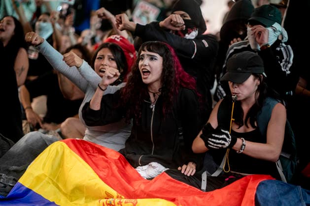 Protest Rally Against the Sol Camp in Madrid: Dozens of people demonstrate against the rally organized by Núcleo Nacional at Puerta del Sol on October 3, 2026, in Madrid, Spain. The Indignados por Espana platform is organizing the demonstration against the Sol encampment, in support of social and national housing, against mass deportations, and in defense of national sovereignty following the invasion of Ceuta. OCTOBER 3, 2026 NUCLEO NACIONAL PROTEST HOUSING FLAG HOODED PROTESTERS POLICE ANTIFASCIST ACTION ANTIFASCISTS POLICE NATIONAL ON FOOT Madrid Madrid Spain Copyright: xA.xPÃ rezxMecax 7819032