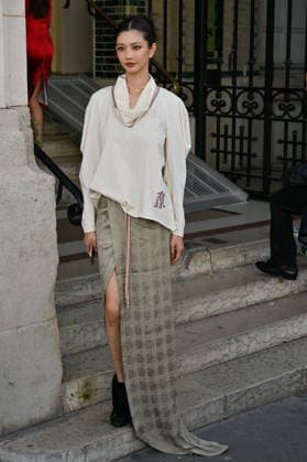PFW Vivienne Westwood Outside Arrivals Guest arriving at the Vivienne Westwood show during Paris Fashion Week, in Paris, France on 3 October 2026. Photo by Julien Reynaud APS-Medias ABACAPRESS.COM Paris France  Copyright: xReynaudxJulien APS-Medias ABACAx