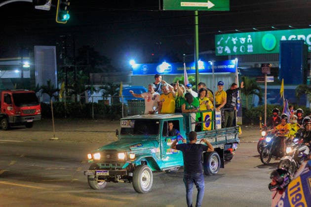 MACEIo, AL - 03.10.2026: CARREATA ALFREDO GASPAR EM MACEIo - Vice-presidential candidate Alfredo Gaspar (PL), after touring the northeast in this last week of campaigning, concluded on Saturday night (3) a large motorcade in Maceio, starting from Benedito Bentes, passing along the coast of the Alagoas capital to the historic neighborhood of Jaragua, accompanied by Senate candidate Arthur Lira (PP) and candidates State Deputy Cabo Bebeto (PL) and Federal Deputy Fabio Costa, a large number of supporters were present in this motorcade x3024531x  GUIDOxJR.