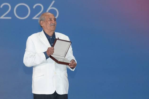 October 4, 2026: TO-45341 & x2013; Mexico City. October 3, 2026. Oscar Menendez wins Salvador Toscano Medal at the 68th Ariel Awards ceremony presented by the Mexican Academy of Cinematographic Arts and Sciences (AMACC), held at Churubusco Studios in Mexico City. Clasos.com.mx - ZUMAcs4_ 20261004_faa_cs4_067 Copyright: xMikaxRoblesx
