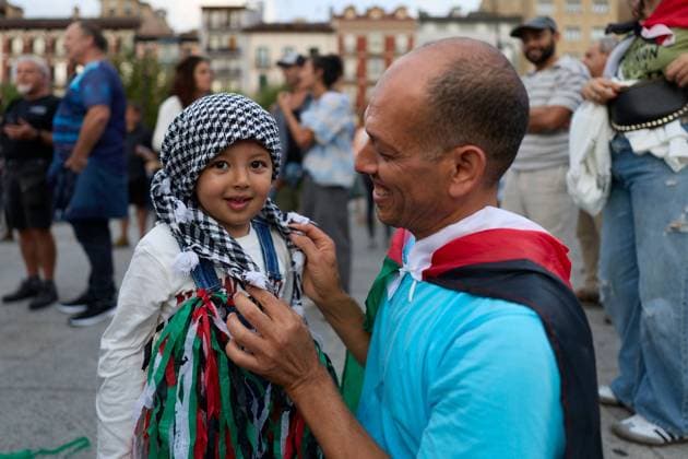 October 3, 2026, Pamplona, Spain: PAMPLONA, SPAIN, OCTOBER 3, 2026: Demonstrators take part in a pro-Palestinian march called by the citizens platform Yala Nafarroa in Pamplona. Protesters carried Palestinian flags and banners expressing solidarity with Gaza, including a large banner reading Stop Genocide, while participants also displayed messages calling for the protection of journalists. Pamplona Spain - ZUMAq101 20261003_zna_q101_130 Copyright: xUnaixBeroizx