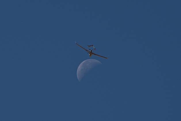 TEKNOFEST Southeast in Turkiye s Sanliurfa SANLIURFA, TURKIYE - OCTOBER 04: A Bayraktar TB2 unmanned aerial vehicle (UAV), developed by Baykar, performs a demonstration flight in the sky with the moon visible in the background during TEKNOFEST Southeast, world s largest aviation, space, and technology festival in Sanliurfa, Turkiye on October 4, 2026. Arman Önal Anadolu Sanliurfa Turkey. Editorial use only. Please get in touch for any other usage.  Copyright: x2026xAnadoluxArmanxÖnalx