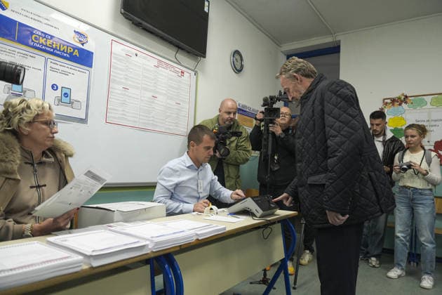 Bakir Izetbegovic casts his vote in Sarajevo SARAJEVO, BOSNIA AND HERZEGOVINA - OCTOBER 4: Bakir Izetbegovic, President of the Party of Democratic Action (SDA) and a candidate for the Presidency of Bosnia and Herzegovina, casts his vote accompanied by his wife, Sebija Izetbegovic, at the polling station located at Nafija Sarajlic Elementary School in Sarajevo, Bosnia and Herzegovina, on October 4, 2026. Samir Jordamovic Anadolu Sarajevo Bosnia and Herzegovina. Editorial use only. Please get in touch for any other usage.  Copyright: x2026xAnadoluxSamirxJordamovicx