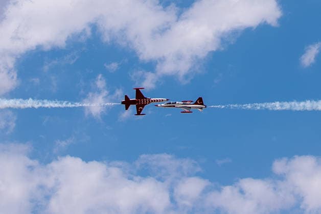 TEKNOFEST Southeast in Turkiye s Sanliurfa SANLIURFA, TURKIYE - OCTOBER 4: The Turkish Stars aerobatic team performs an air show during during TEKNOFEST Southeast, world s largest aviation, space, and technology festival at Sanliurfa GAP Airport in Sanliurfa, Turkiye, on October 4, 2026. Arman Onal Anadolu Sanliurfa Turkey. Editorial use only. Please get in touch for any other usage.  Copyright: x2026xAnadoluxArmanxOnalx