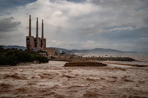 October 4, 2026, Sant Adria Del Besos, Barcelona, Spain: The mouth of the Besos River, north of Barcelona, is swollen and laden with sediment after a night of torrential rain across Catalonia. The storm brought exceptional rainfall to the Barcelona metropolitan area, with more than 200 litres per square metre recorded in parts of the region. The Besos rose sharply overnight, prompting authorities to warn of an imminent risk of flooding. Sant Adria Del Besos Spain  - ZUMAb137 20261004_fap_b137_005 Copyright: xJordixBoixareux