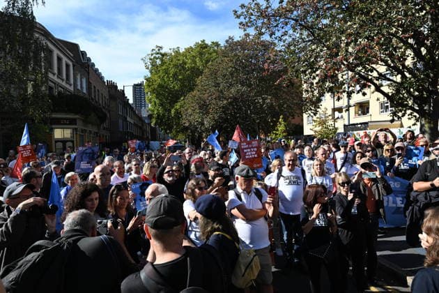 October 4, 2026, London, London, UK: London, UK. Demonstrators representing the Jewish Block take part in a march and rally to mark the 90th anniversary of The Battle of Cable Street in the East End of London. All over the country in 1936, Mosley s British Union of Fascists were chased off the streets by a strong working class who knew that the politics of hate and division offers no solutions. The Battle of Cable Street on 4 October 1936 was by far the countryÃ¢â‚¬â ¢s biggest mobilisation against fascism. London UK  - ZUMAl94_ 20261004_zaf_l94_058 Copyright: xRayxTangx
