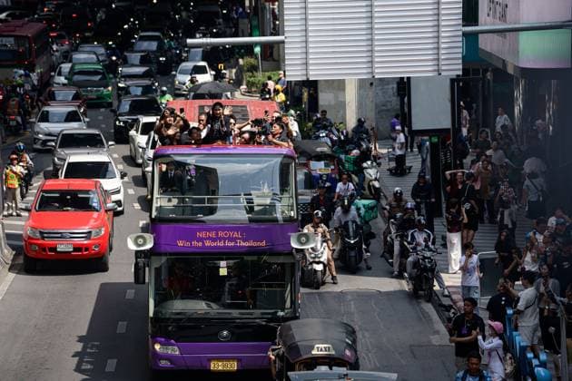 Nene Royal celebrates AGT victory in Bangkok BANGKOK, THAILAND, OCTOBER 4, 2026: Thai singer and guitarist Nene Royal takes part in a victory parade through central Bangkok following her win on Season 21 of America s Got Talent. The 16-year-old, who became the first Thai contestant to win the competition, was welcomed by fans during the Welcome NENE ROYAL: Win The World for Thailand celebration organized by Siam Piwat and private-sector partners. The parade began at Siam Paragon and travelled through central Bangkok before returning to the shopping complex for a welcome event. Bangkok Thailand Copyright: x xWatsawatxKoktabtimx xJNAxPressx