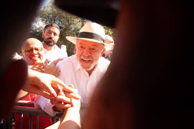 SaO PAULO, SP - 04.10.2026: 2026 ELECTIONS SP - President Luiz Inacio Lula da Silva votes at the Joao Firmino Correia de Araujo School, on the morning of this Sunday (04) in Sao Bernardo do Campo, SP. x3024828x  RodileixMorais