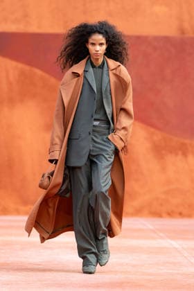 PFW Lacoste - Runway LZ A model walks the runway during the Lacoste Womenswear Spring Summer 2027 show as part of Paris Fashion Week on October 4, 2026 at Roland Garros in Paris, France. Photo by Laurent Zabulon ABACAPRESS.COM  Copyright: xZabulonxLaurent ABACAx