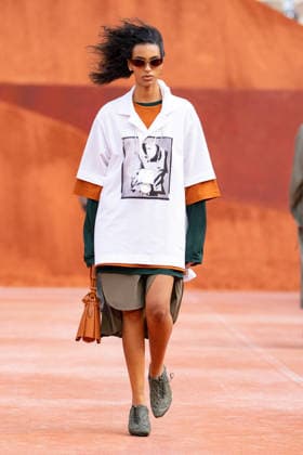 PFW Lacoste - Runway LZ A model walks the runway during the Lacoste Womenswear Spring Summer 2027 show as part of Paris Fashion Week on October 4, 2026 at Roland Garros in Paris, France. Photo by Laurent Zabulon ABACAPRESS.COM  Copyright: xZabulonxLaurent ABACAx