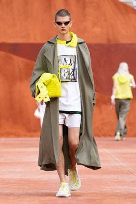 PFW Lacoste - Runway LZ A model walks the runway during the Lacoste Womenswear Spring Summer 2027 show as part of Paris Fashion Week on October 4, 2026 at Roland Garros in Paris, France. Photo by Laurent Zabulon ABACAPRESS.COM  Copyright: xZabulonxLaurent ABACAx