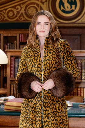 Zoey Deutch at the photocall for the Valentino Women s Ready-to-Wear Spring Summer 2027 show during Paris Fashion Week (PFW) in Paris, France, on October 4, 2026. Olivier Borde, bestimage. Photocall at the Valentino Women’s Ready-to-Wear Spring Summer 2027 show as part of Paris Fashion Week on October 4, 2026, in Paris, France. Paris, France  Copyright: xOLIVIERxBORDEx xBESTIMAGExOLIVIERxBORDEx xBESTIMAGEx