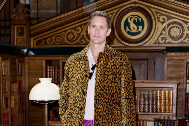 Entertainment Bilder des Tages Alexander Skarsgard at the photocall for the Valentino Women s Ready-to-Wear Spring Summer 2027 show during Paris Fashion Week (PFW) in Paris, France, on October 4, 2026. Olivier Borde, bestimage. Photocall at the Valentino Women’s Ready-to-Wear Spring Summer 2027 show as part of Paris Fashion Week on October 4, 2026, in Paris, France. Paris, France  Copyright: xOLIVIERxBORDEx xBESTIMAGExOLIVIERxBORDEx xBESTIMAGEx