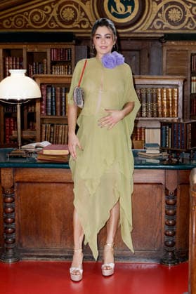 Mika Abdalla at the photocall for the Valentino Women s Ready-to-Wear Spring Summer 2027 show during Paris Fashion Week (PFW) in Paris, France, on October 4, 2026. Olivier Borde, bestimage. Photocall at the Valentino Women’s Ready-to-Wear Spring Summer 2027 show as part of Paris Fashion Week on October 4, 2026, in Paris, France. Paris, France  Copyright: xOLIVIERxBORDEx xBESTIMAGExOLIVIERxBORDEx xBESTIMAGEx