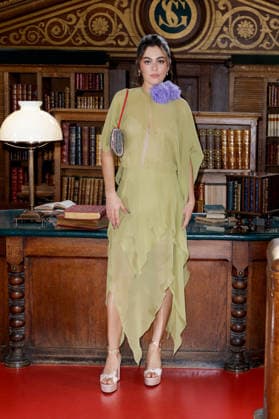 Mika Abdalla at the photocall for the Valentino Women s Ready-to-Wear Spring Summer 2027 show during Paris Fashion Week (PFW) in Paris, France, on October 4, 2026. Olivier Borde, bestimage. Photocall at the Valentino Women’s Ready-to-Wear Spring Summer 2027 show as part of Paris Fashion Week on October 4, 2026, in Paris, France. Paris, France  Copyright: xOLIVIERxBORDEx xBESTIMAGExOLIVIERxBORDEx xBESTIMAGEx