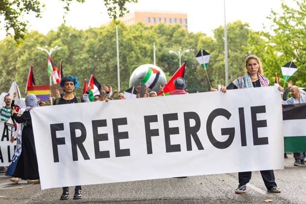 October 4, 2026, Madrid, Madrid, SPAIN: Thousands of people demonstrated in Madrid, three years after the start of Israel s latest military offensive against Palestinian populations in Gaza and the West Bank. Madrid SPAIN  - ZUMAl221 20261004_zip_l221_001 Copyright: xIgnacioxLopezxIsasmendix