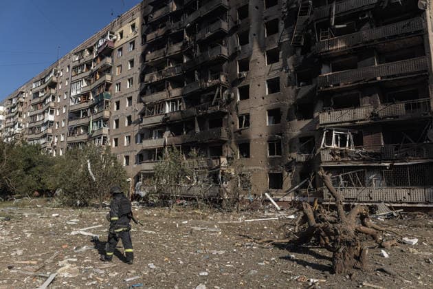 Aftermath of Russian attack on Ukraine s Kramatorsk KRAMATORSK, UKRAINE - OCTOBER 4: A Ukrainian firefighter walks past a burnt-out and damaged building following several Russian attacks on a residential area in Kramatorsk, Ukraine, 4 October 2026 Diego Herrera Carcedo Anadolu Kramatorsk Ukraine. Editorial use only. Please get in touch for any other usage.  Copyright: x2026xAnadoluxDiegoxHerreraxCarcedox