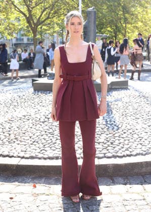 Zita d Auteville at the Miu Miu Women s Ready-to-Wear Spring Summer 2027 fashion show during Paris Fashion Week (PFW) on October 4, 2026. Denis Guignebourg, Bestimage. Miu Miu Women s’s Ready-to-Wear Collection Spring Summer 2027 at Paris Fashion Week (PFW) on October 4, 2026, Paris, France  Copyright: xDenisxGuignebourgx xBestimagexDenisxGuignebourgx xBestimagex