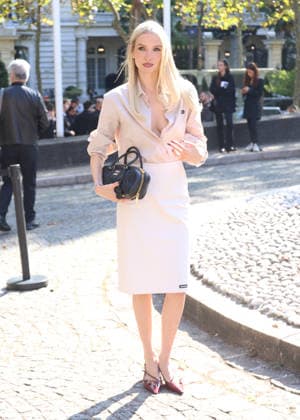 Leonie Hanne at the Miu Miu Women’s Ready-to-Wear Spring Summer 2027 fashion show during Paris Fashion Week (PFW) on October 4, 2026. Denis Guignebourg, Bestimage. Miu Miu Women’s’s Ready-to-Wear Collection Spring Summer 2027 at Paris Fashion Week (PFW) on October 4, 2026, Paris, France  Copyright: xDenisxGuignebourgx xBestimagexDenisxGuignebourgx xBestimagex