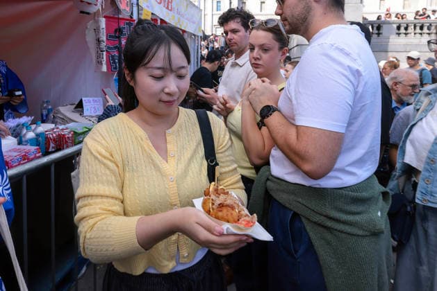 . 04 10 2026. London, United Kingdom. Japan Matsuri Trafalgar Square 2026. Japan Matsuri, The UK s biggest annual festival of Japanese culture and food, returns to Trafalgar Square, London.  xMartynxWheatleyx xi-Imagesx IIM-27042-0020