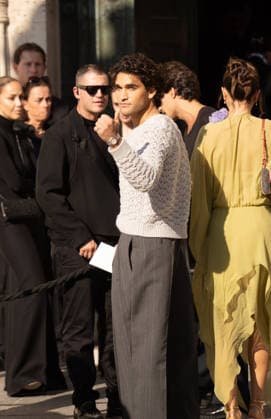 IPA89304048 - Paris, France, October 4, 2026. Guests arrive at the Valentino Spring Summer 2027 fashion show during Paris Fashion Week. Pictured:Josh Heuston e Mika Abdalla  Copyright: xGINEVRAxFATARELLAx xx IPA89304048