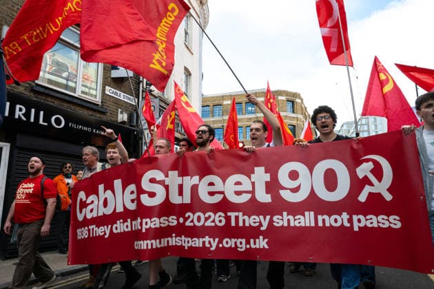 October 4, 2026, London, United Kingdom: Protesters march behind a banner during the demonstration. Thousands of people gathered in East London for a march marking the 90th anniversary of the Battle of Cable Street. Participants met outside Tower Hamlets Town Hall before marching to commemorate the 1936 mobilisation against Oswald Mosley™s British Union of Fascists, when Jewish residents and their allies opposed a planned fascist march through the East End. London United Kingdom  - ZUMAs197 20261004_aaa_s197_139 Copyright: xAndreaxDomeniconix