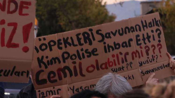 October 4, 2026, Izmir, To¼rkiye: IZMIR, TURKEY †OCTOBER 4, 2026: Animal rights activists staged a protest in Izmir on World Animal Protection Day, opposing the decision to round up and euthanize stray animals. Members of the Izmir Right to Life Advocates gathered in front of Alsancak Train Station in the Konak district and protested against the Law Amending the Animal Protection Act, which was passed by the Grand National Assembly of Turkey on July 30, 2024, published in the Official Gazette on August 2, 2024, and entered into force. Activists marched from Alsancak Station along Cyprus Martyrs Street before gathering in front of the To¼rkan Saylan Cultural Center. Chanting slogans including â€oeNo to your laws, let the anima - ZUMAq101 20261004_zna_q101_121 Copyright: xTurgayxKilicx