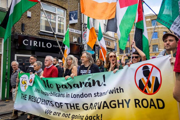 Battle of Cable Street 90th Anniversary March East London, October 4, 2026 A march was held in East London to mark the 90th anniversary of the Battle of Cable Street. Demonstrators gathered to commemorate the historic 1936 anti-fascist mobilisation, when local residents, members of the Jewish community, dockers and anti-fascist groups opposed a planned march by the British Union of Fascists through the East End. The anniversary march brought together campaigners, community groups and supporters to remember the events of Cable Street and their place in London™s history., Credit:Zak Irfan Avalon Copyright: xZakxIrfanx xAvalonx 1140603049