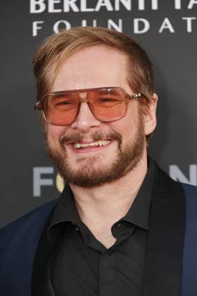October 4, 2026, Santa Monica, California, USA: Bryan Fuller at The Barbara Berlanti Heroes Gala Benefitting F Cancer at Barker Hangar Santa Monica USA  - ZUMAg107 20261004_zep_g107_030 Copyright: xNinaxPrommerx