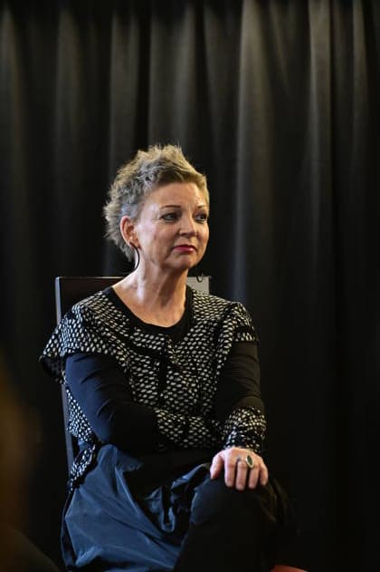 Sabine Wagner at the Ost West Kunstgespräche roundtable discussion in a salon format—a tribute to Ida Dehmel at the Literaturhaus Alte Synagoge in Görlitz, October 4, 2026 Copyright: xMatthiasxWehnertx