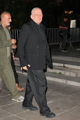 PFW Jean Paul Gaultier Outside Arrivals Jean Paul Gaultier arriving at Jean Paul Gaultier show during Paris Fashion Week, in Paris, France on 4 October 2026. Photo by Julien Reynaud APS-Medias ABACAPRESS.COM Paris France  Copyright: xReynaudxJulien APS-Medias ABACAx