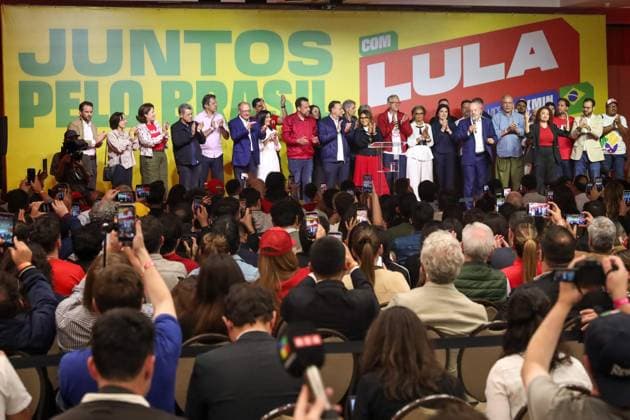 Lula s statement after the first round of the presidential election was decided. Sao Paulo, SP. 04.10.2026 - Elections-2026 - First statement by the president and candidate for re-election, Luiz Inacio Lula da Silva (PT) after the definition of the result of the first round of the election, at the Renaissance Hotel, on Paulista Avenue, central region of Sao Paulo, this Sunday, October 4, 2026.(Foto: Marina Uezima Brazil Photo Press Brazil Photo Press) INTERNATIONAL Sao Paulo Sao Paulo Brasil Copyright: xMarinaxUezimax