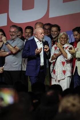 RECORD DATE NOT STATED Presidente Lula em coletiva de Imprensa SoO PAULO (SP), Oct. 4, 2026 POLITICS ELECTIONS President Luiz Inacio Lula da Silva at a press conference following the vote count and the confirmation of a runoff election on Sunday night (4). IMAGO Andre Pera Sao Paulo Brasil Copyright: xAndrexPerax