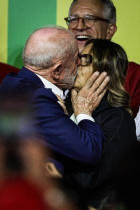 RECORD DATE NOT STATED Presidente Lula em coletiva de Imprensa SoO PAULO (SP), Oct. 4, 2026 POLITICS ELECTIONS President Luiz Inacio Lula da Silva at a press conference following the vote count and the confirmation of a runoff election on Sunday night (4). IMAGO Andre Pera Sao Paulo Brasil Copyright: xAndrexPerax