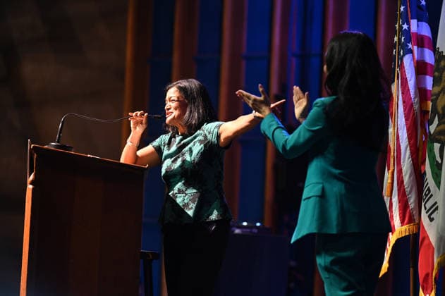 October 4, 2026, Bakersfield, California, USA: Bakersfield, California, U.S. - US Congresswoman from Washington state Pramila Jayapal spoke at the rally. Bernie Sanders hosted a Fighting Oligarchy rally in Bakersfield Calif. Sunday afternoon. Bakersfield USA - ZUMAw332 20261004_aap_w332_007 Copyright: xNealxWatersx