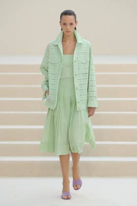 PFW - Akris Runway A model walks the runway during the Akris Womenswear Spring Summer 2027 show as part of Paris Fashion Week on October 04, 2026 in Paris, France. Photo by Alain-Gil Gonzalez ABACAPRESS.COM Paris France  Copyright: xGonzalezxAlain-Gil ABACAx