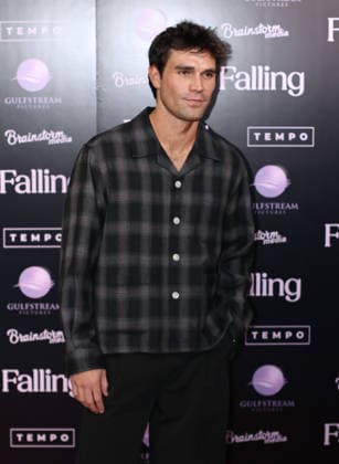 October 4, 2026, New York, Ny, United States: KJ Apa attends the New York Premiere of Falling . Held at The SAG-AFTRA Foundation Robin Williams Center in New York. Zuma Press. October 4, 2026. New York United States - ZUMAp281 20261004_zea_p281_012 Copyright: xPhotoxImagexPressx