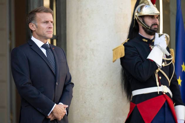 Emmanuel Macron Welcomes Benin President Romuald Wadagni - Paris French President Emmanuel Macron at the Elysee Palace in Paris on October 5, 2026. Photo by Eliot Blondet ABACAPRESS.COM Paris Ile-de-France France  Copyright: xBlondetxEliot ABACAx