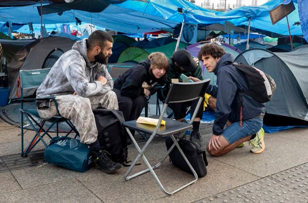 10th Day of the Housing Protest Camp at Puerta del Sol Tents at the Housing Protest Camp at Puerta del Sol, October 5, 2026, in Madrid, Spain. The Housing Protest Camp continues at Puerta del Sol as participants await political reactions to Prime Minister Pedro Sánchez’s call for elections. OCTOBER 5, 2026, Spain Copyright: xAlbertoxOrtegax 7821758