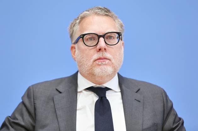 Berlin, Germany, October 5, 2026 Federal Press Conference Firmly Against Anti-Semitism Expert Opinion on the Draft Bill to Criminalize the Denial of Israel’s Right to Exist Steffen Augsberg Copyright: xdtsxNachrichtenagenturx dts_137116
