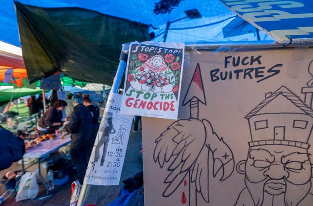 10th Day of the Housing Protest Camp at Puerta del Sol Tents at the Housing Protest Camp at Puerta del Sol, October 5, 2026, in Madrid, Spain. The Housing Protest Camp continues at Puerta del Sol as participants await political reactions to Prime Minister Pedro Sánchez’s call for elections. OCTOBER 5, 2026, Spain  Copyright: xAlbertoxOrtegax 7821775