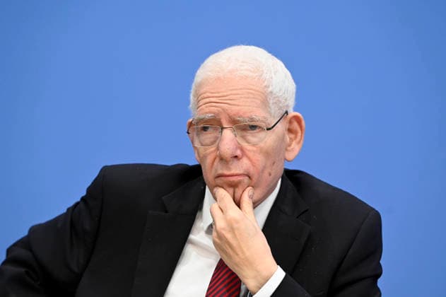 ABB BPK Dr. Josef Schuster, President of the Central Council of Jews in Germany Topic: Presentation Resolutely Against Anti-Semitism Expert Opinion on the Draft Law Criminalizing the Denial of Israel’s Right to Exist at the BPK Federal Press Conference in Berlin on October 1, 2026, Berlin, Germany