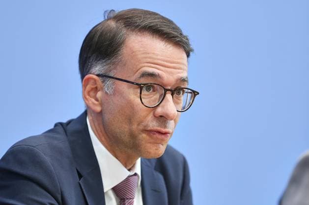 Berlin, Germany, October 5, 2026 Federal Press Conference Firmly Against Anti-Semitism Expert Opinion on the Draft Bill to Criminalize the Denial of Israel’s Right to Exist Christian Heinz, CDU Copyright: xdtsxNachrichtenagenturx dts_137129