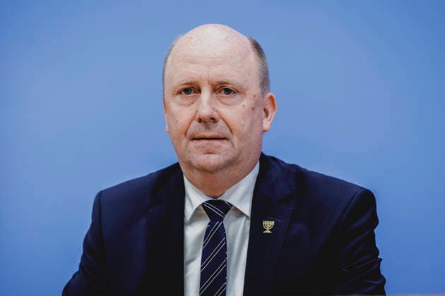 Uwe Becker, Representative of the Hessian State Government for Jewish Life and the Fight Against Antisemitism, photographed during a press conference in Berlin on the topic Resolutely Against Antisemitism: Expert Opinion on the Draft Law Criminalizing the Denial of Israel’s Right to Exist, October 5, 2026, Berlin, Germany Copyright: xFlorianxGaertnerx