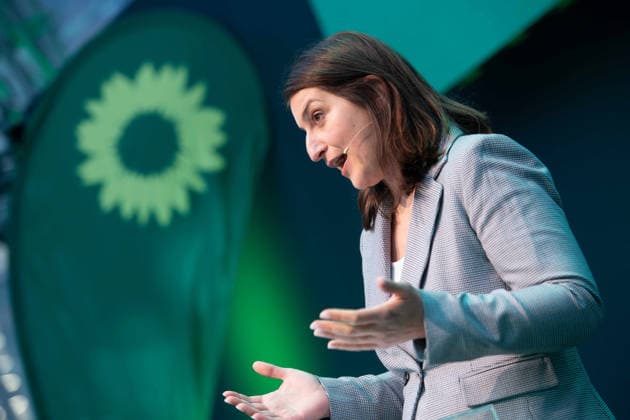 Yazguelue ZEYBEK Yazgülü Zeybek, State Chair of Alliance 90 The Greens, Alliance 90 The Greens in North Rhine-Westphalia, during her speech at the Alliance 90 The Greens press conference on the candidate slate for the 2027 state election in North Rhine-Westphalia, October 5, 2026,