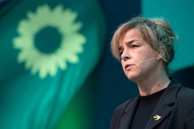 Mona NEUBAUR intends to lead her party as the top candidate in the 2027 state election in North Rhine-Westphalia. During her speech, Mona NEUBAUR, Alliance 90 The Greens, Minister for Economy, Industry, Climate Protection, and Energy, Deputy Minister-President of North Rhine-Westphalia, at a press conference held by Alliance 90 The Greens regarding the nominati