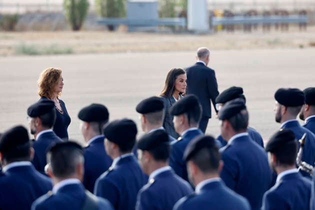 The King and Queen Begin Their State Visit to Finland Congress President Francina Armengol and Queen Letizia during the ceremonial send-off held at the airport prior to their state visit to Finland, on October 5, 2026, in Madrid, Spain. The state visit to Finland will take place October 5–7, with stops in Helsinki and Rovaniemi. STATE VISIT KING AND QUEEN AIRPORT Antonio Gutiérrez Madrid, Madrid, Spain  Copyright: xAntonioxGutiÃ rrezx 7821952