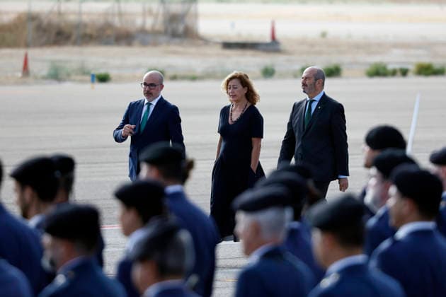 The King and Queen Begin Their State Visit to Finland I D The Government Delegate for the Community of Madrid, Francisco Martín, the President of the Congress, Francina Armengol, and the President of the Senate, Pedro Rollán, during the ceremonial send-off held at the airport ahead of the King and Queen’s state visit to Finland, on October 5, 2026, in Madrid, Spain. The state visit to Finland will take place October 5–7, with visits to Helsinki and Rovaniemi. STATE VISIT KING AND QUEEN AIRPORT Antonio Gutiérrez Madrid, Madrid, Spain  Copyright: xAntonioxGutiÃ rrezx 7821976